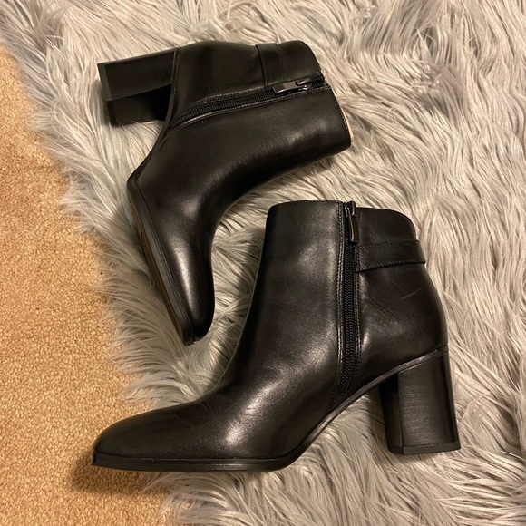 *BRAND NEW* Franco Sarto Black Leather Ilaria Zip-up Ankle Boots / Booties - Picture 2 of 11